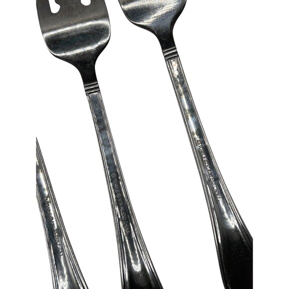 Towle Silver Vienna Stainless Steel glossy Salad Forks Set Of 4 - Picture 5 of 5